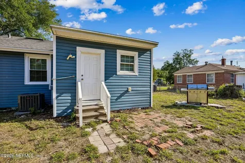 4520 Birkenhead Road Jacksonville FL 32210