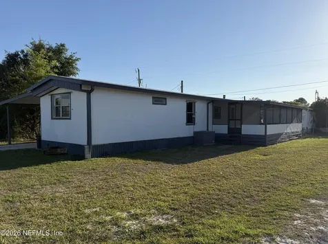 101 Golf Course Street Crescent City FL 32112