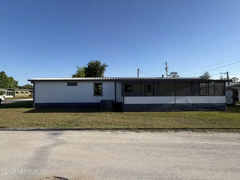101 Golf Course Street Crescent City FL 32112