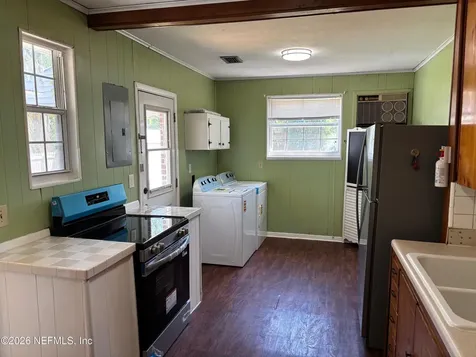 4245 Redwood Avenue Jacksonville FL 32207
