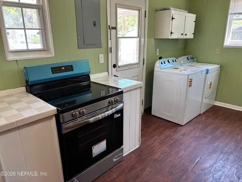 4245 Redwood Avenue Jacksonville FL 32207