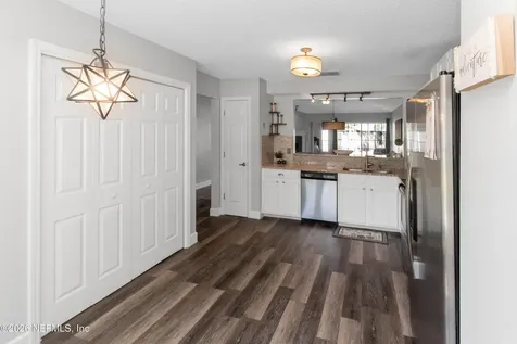 1720 Wildwood Creek Lane Jacksonville FL 32246