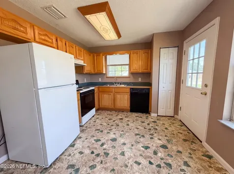 27224 W Thirteenth Avenue Hilliard FL 32046