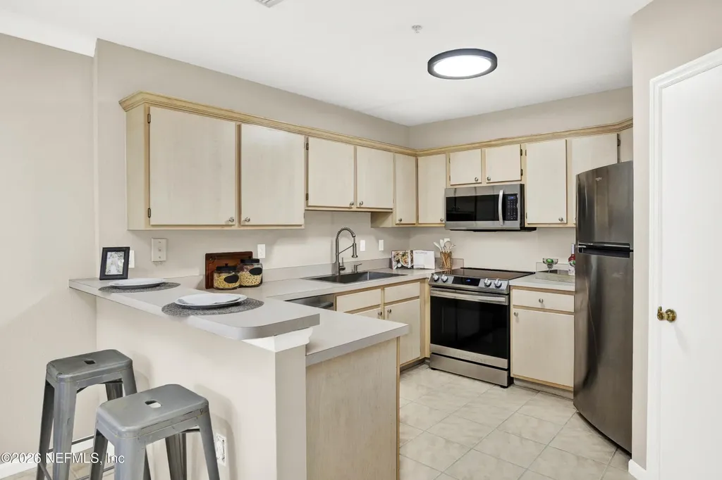 1655 The Greens Way Jacksonville Beach FL 32250