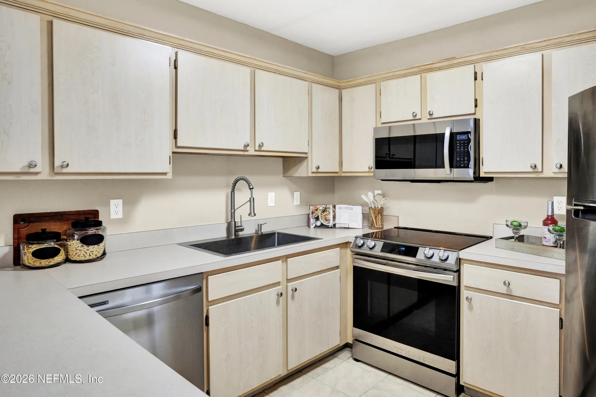 1655 The Greens Way Jacksonville Beach FL 32250