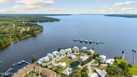 118 Yacht Club Point Green Cove Springs FL 32043