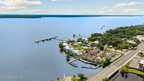 118 Yacht Club Point Green Cove Springs FL 32043