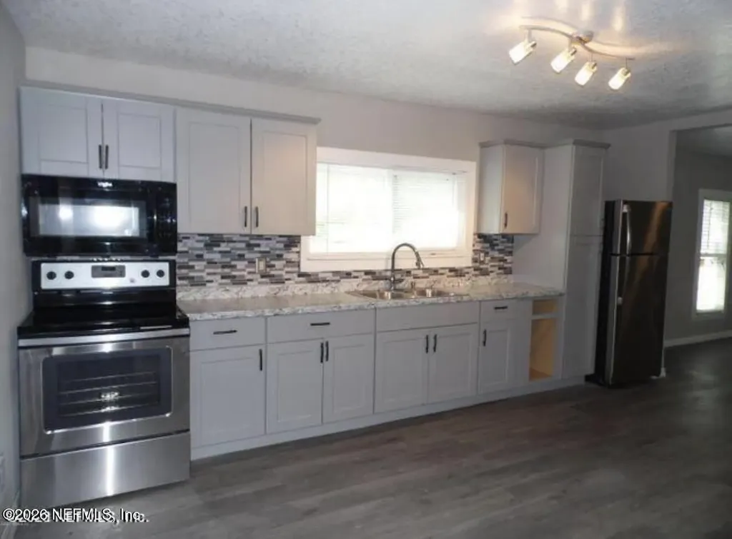 8140 Mariner Street Jacksonville FL 32220