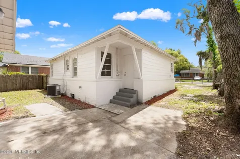 8024 Hawthorne Street Jacksonville FL 32208