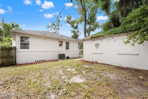 8024 Hawthorne Street Jacksonville FL 32208
