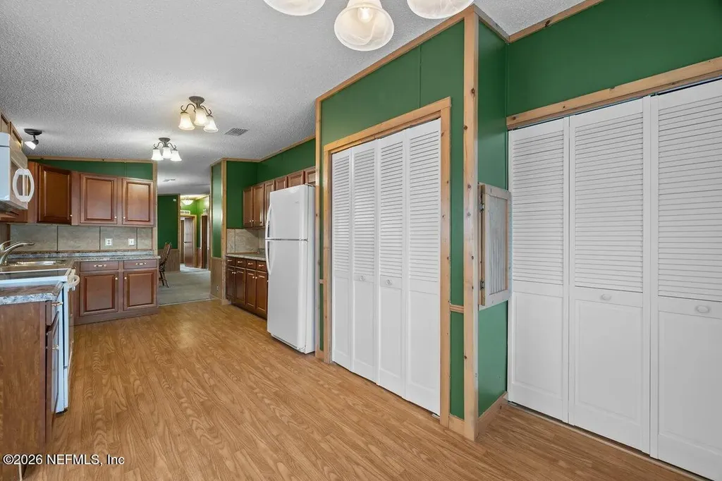 41 Scott Street Welaka FL 32193