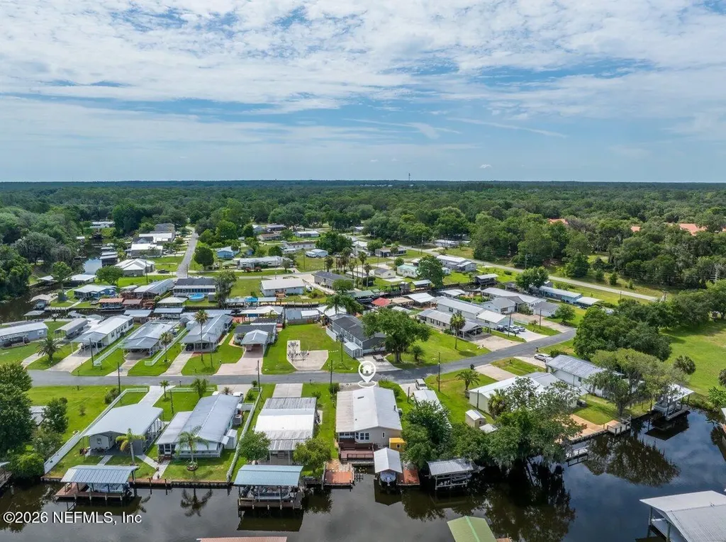 41 Scott Street Welaka FL 32193