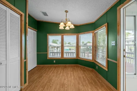 41 Scott Street Welaka FL 32193