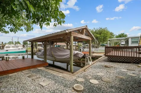 41 Scott Street Welaka FL 32193