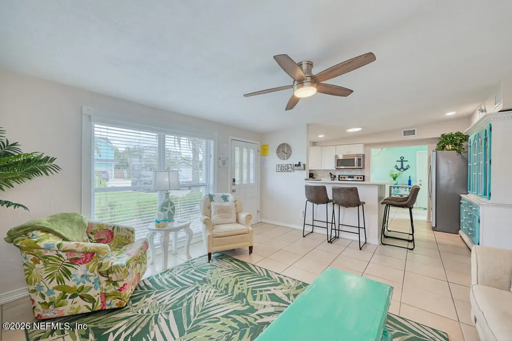 827 4th Avenue N Jacksonville Beach FL 32250