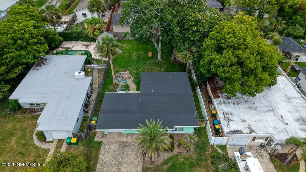 827 4th Avenue N Jacksonville Beach FL 32250