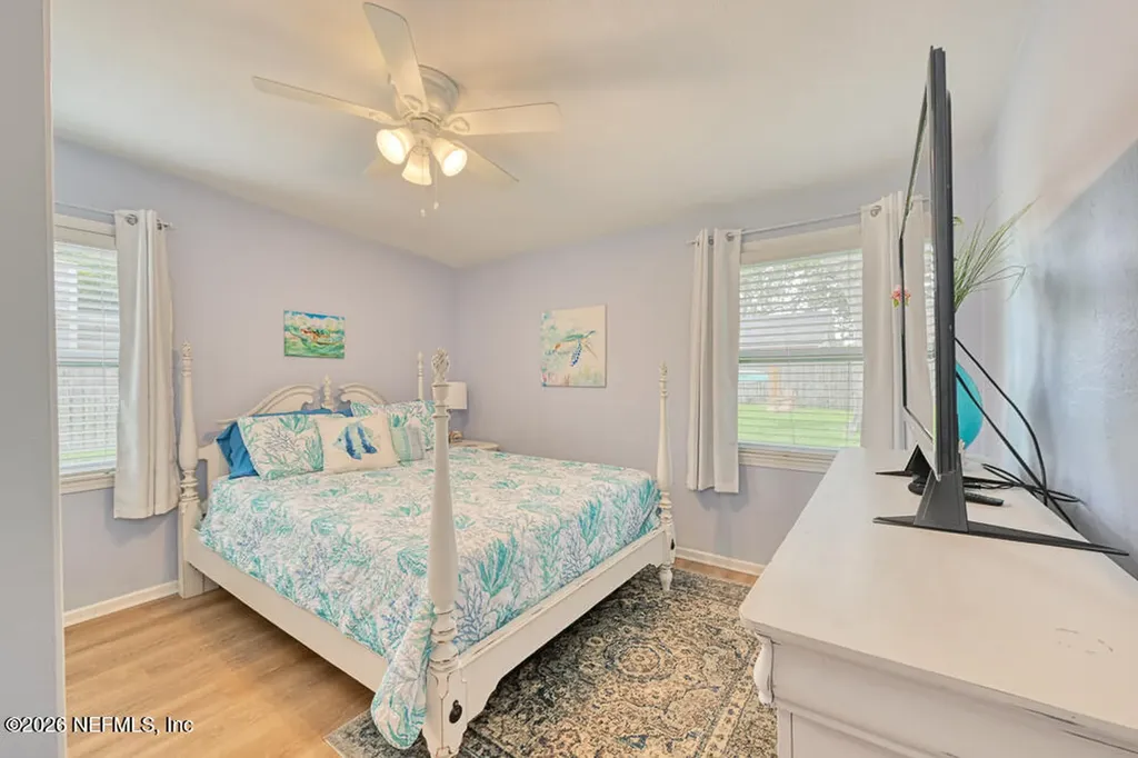 827 4th Avenue N Jacksonville Beach FL 32250