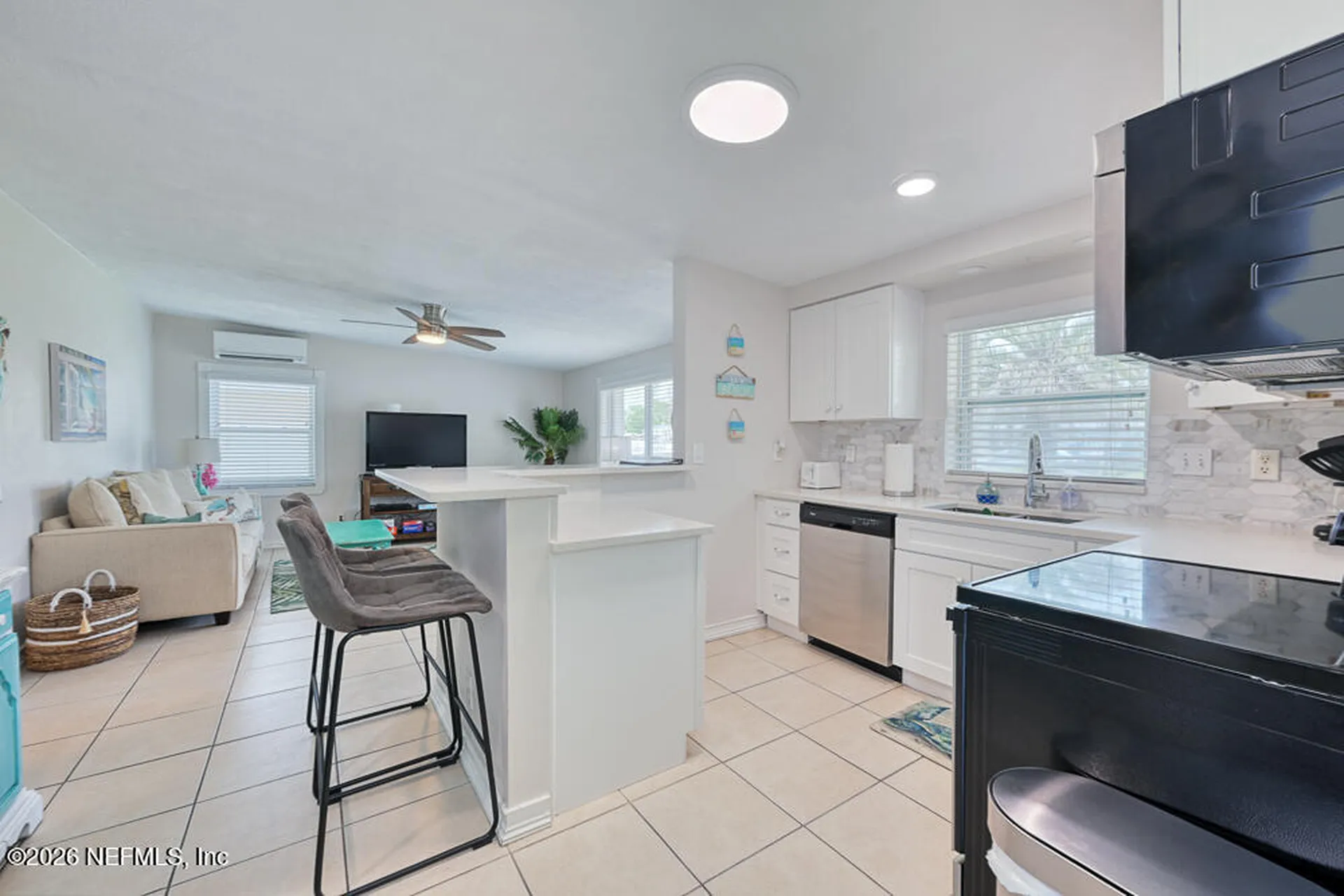 827 4th Avenue N Jacksonville Beach FL 32250