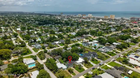 827 4th Avenue N Jacksonville Beach FL 32250