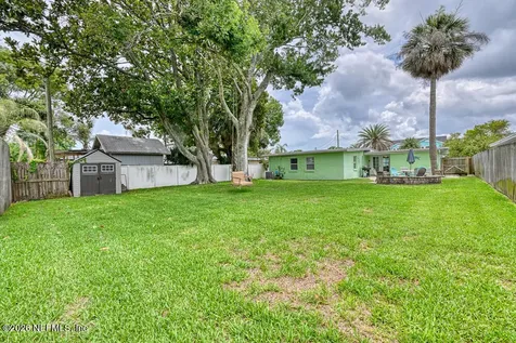 827 4th Avenue N Jacksonville Beach FL 32250