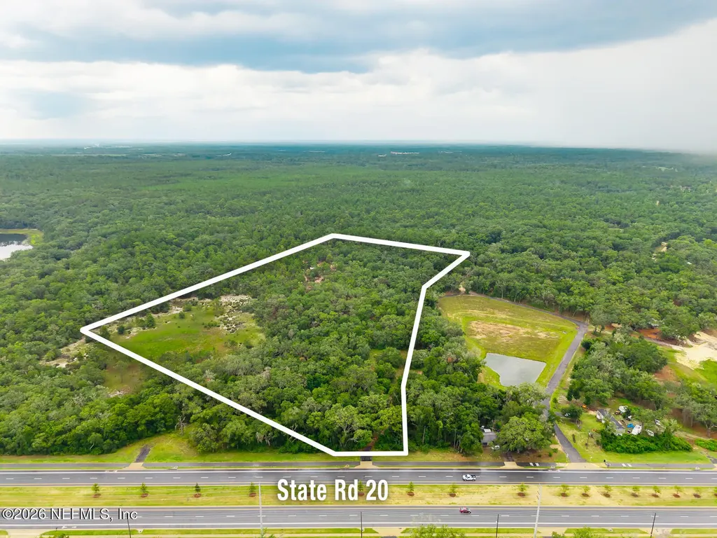 1643 State Road 20 Hawthorne FL 32640