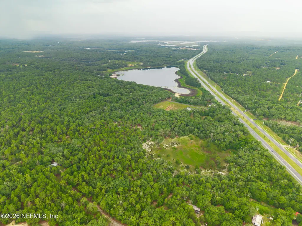 1643 State Road 20 Hawthorne FL 32640