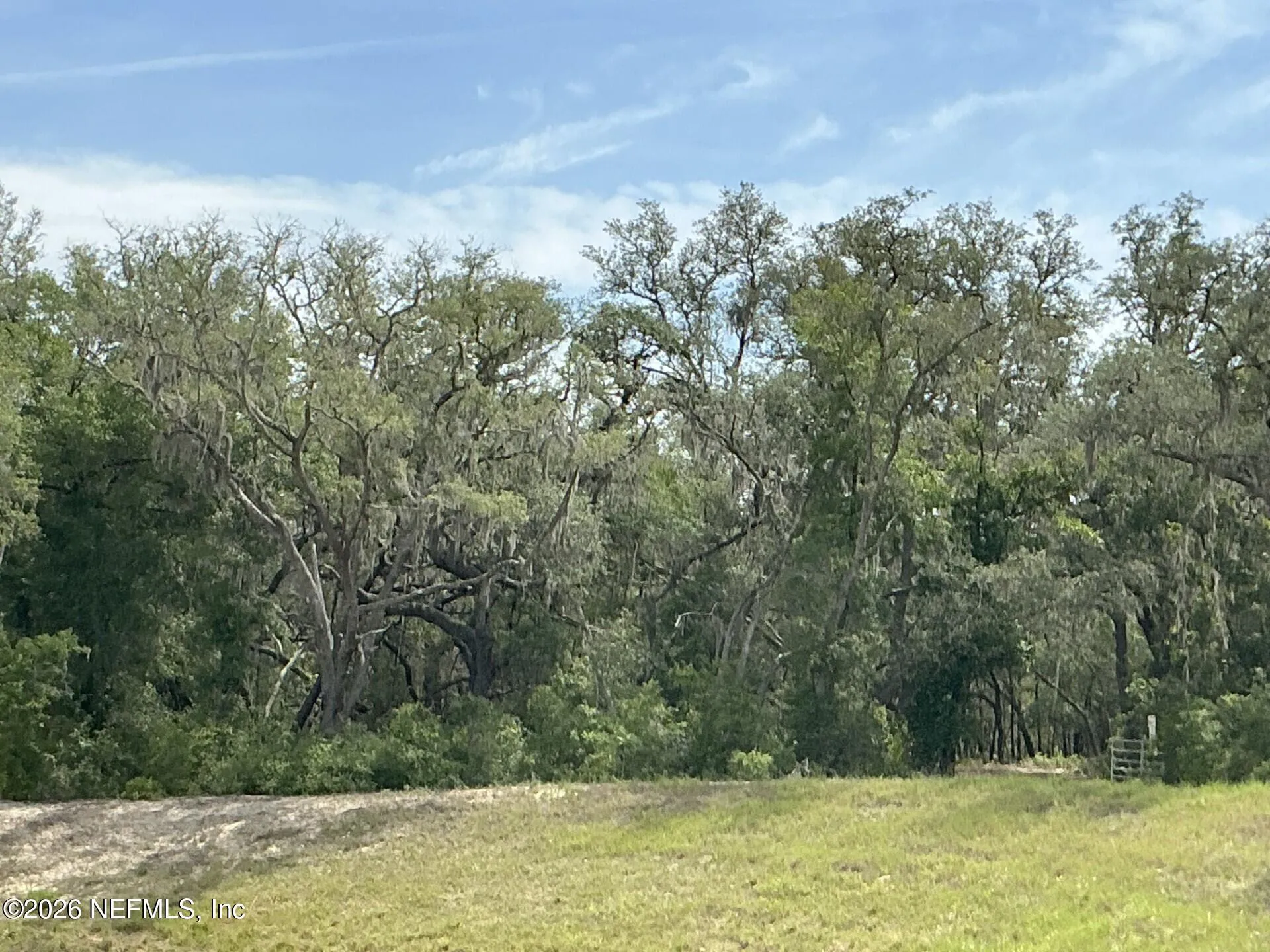 1643 State Road 20 Hawthorne FL 32640