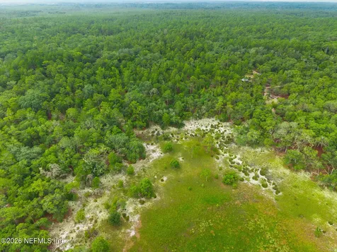 1643 State Road 20 Hawthorne FL 32640
