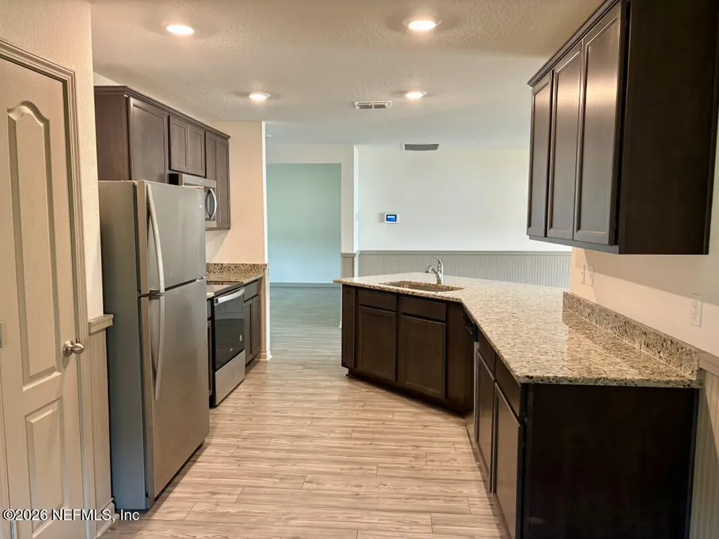 8656 Newnan Lake Drive Macclenny FL 32063