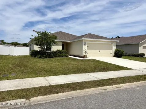8656 Newnan Lake Drive Macclenny FL 32063