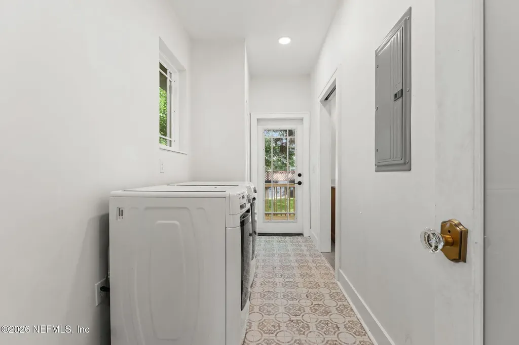 3623 Oak Street Jacksonville FL 32205