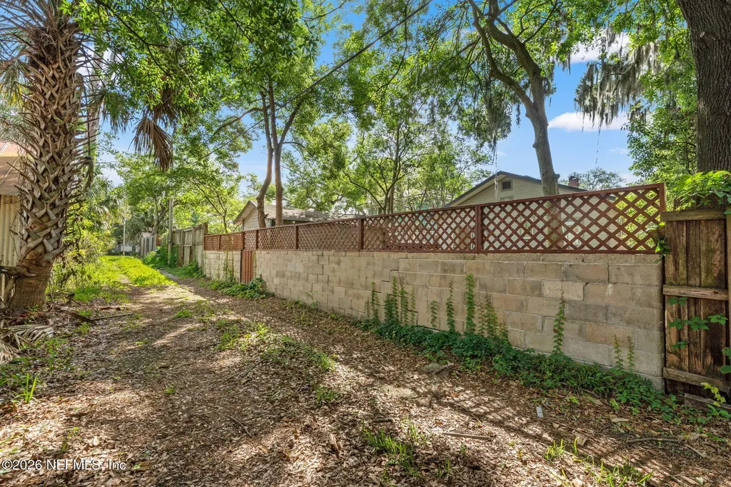 3623 Oak Street Jacksonville FL 32205
