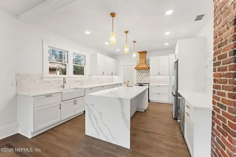 3623 Oak Street Jacksonville FL 32205