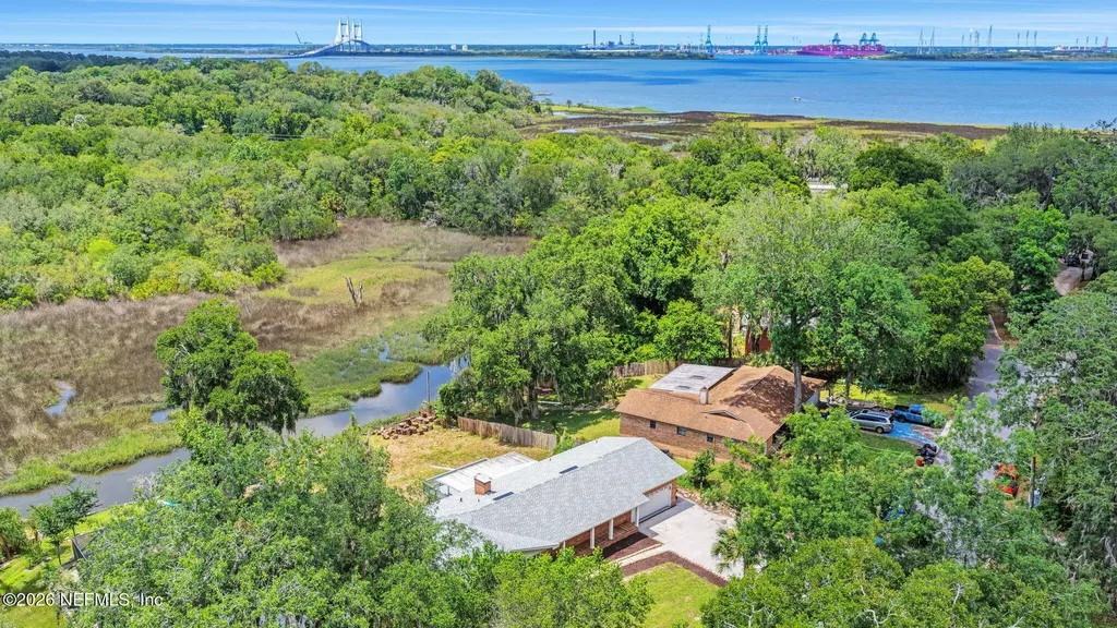 10121 Lakeview Road W Jacksonville FL 32225