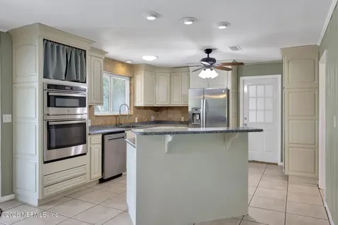 10121 Lakeview Road W Jacksonville FL 32225