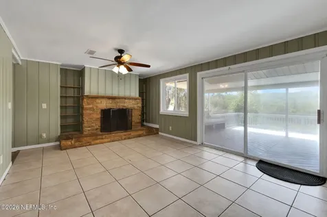 10121 Lakeview Road W Jacksonville FL 32225