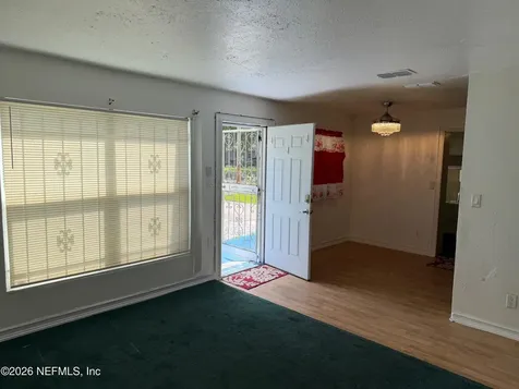 4104 Leonard Circle E Jacksonville FL 32209