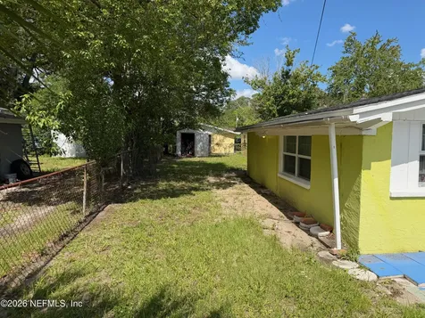 4104 Leonard Circle E Jacksonville FL 32209