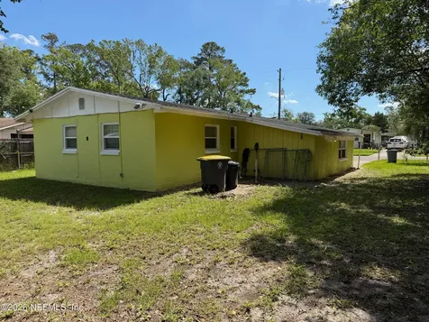 4104 Leonard Circle E Jacksonville FL 32209