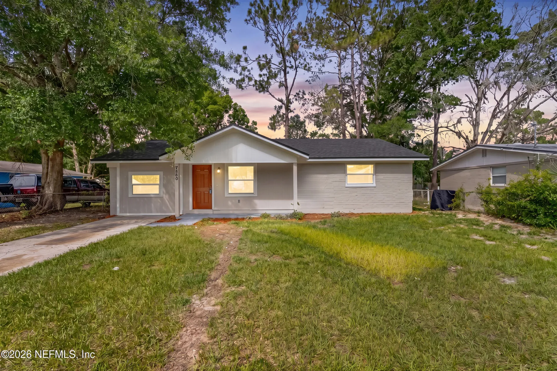 7589 John F Kennedy Drive W Jacksonville FL 32219