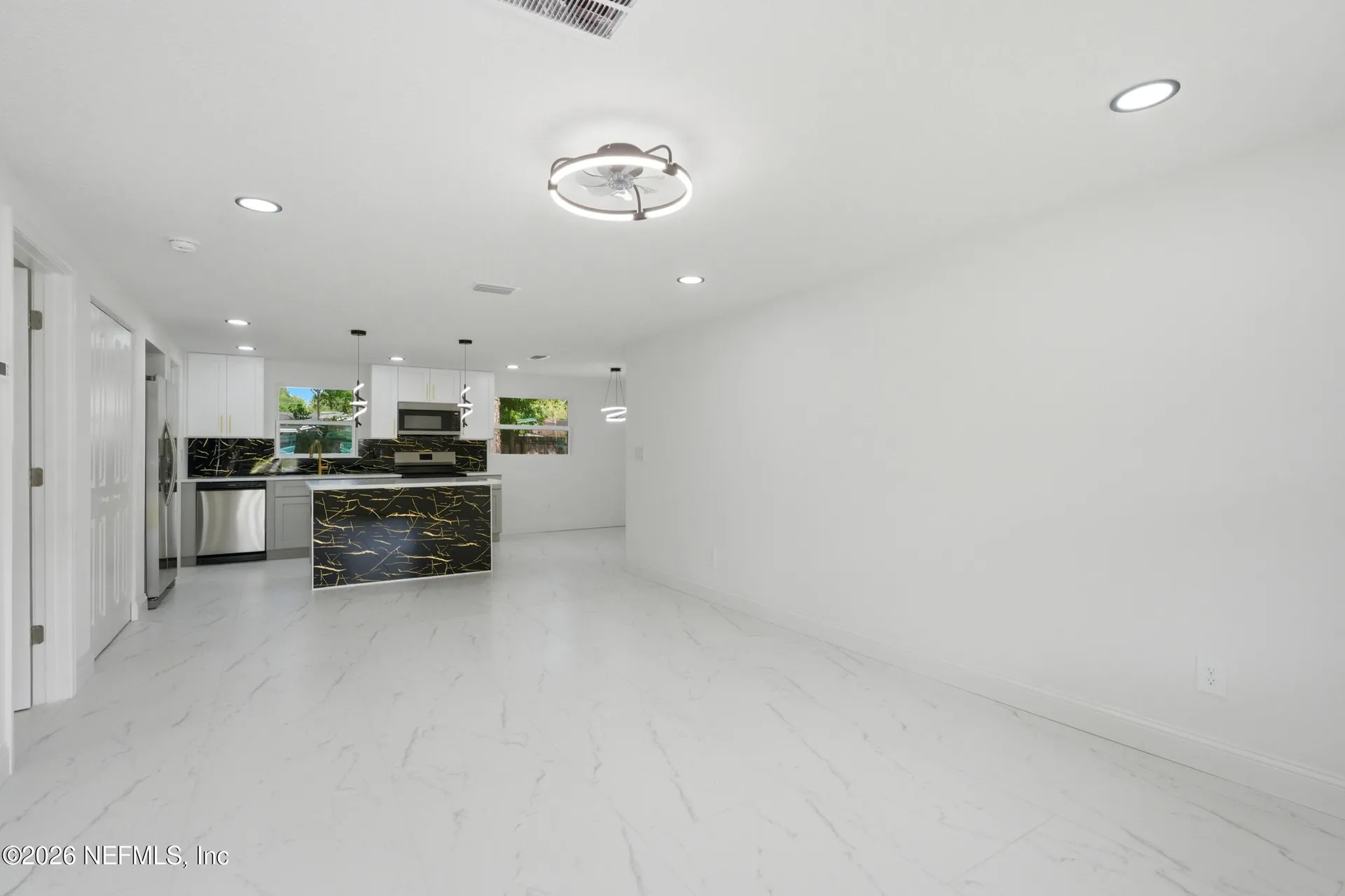 7589 John F Kennedy Drive W Jacksonville FL 32219