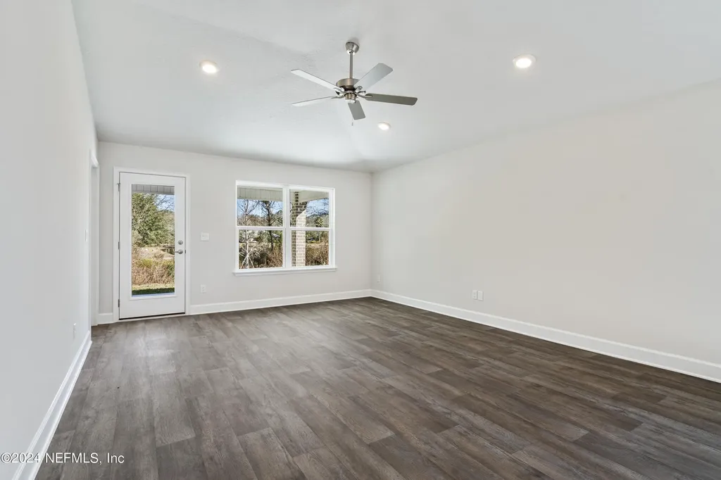 8345 Helmsley Boulevard Jacksonville FL 32219