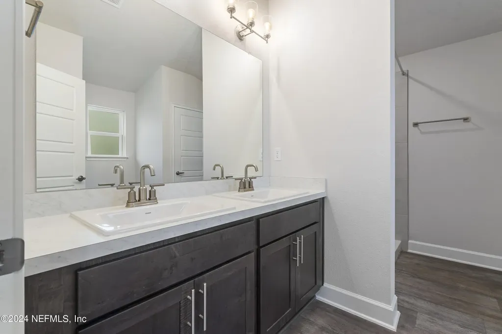 8345 Helmsley Boulevard Jacksonville FL 32219