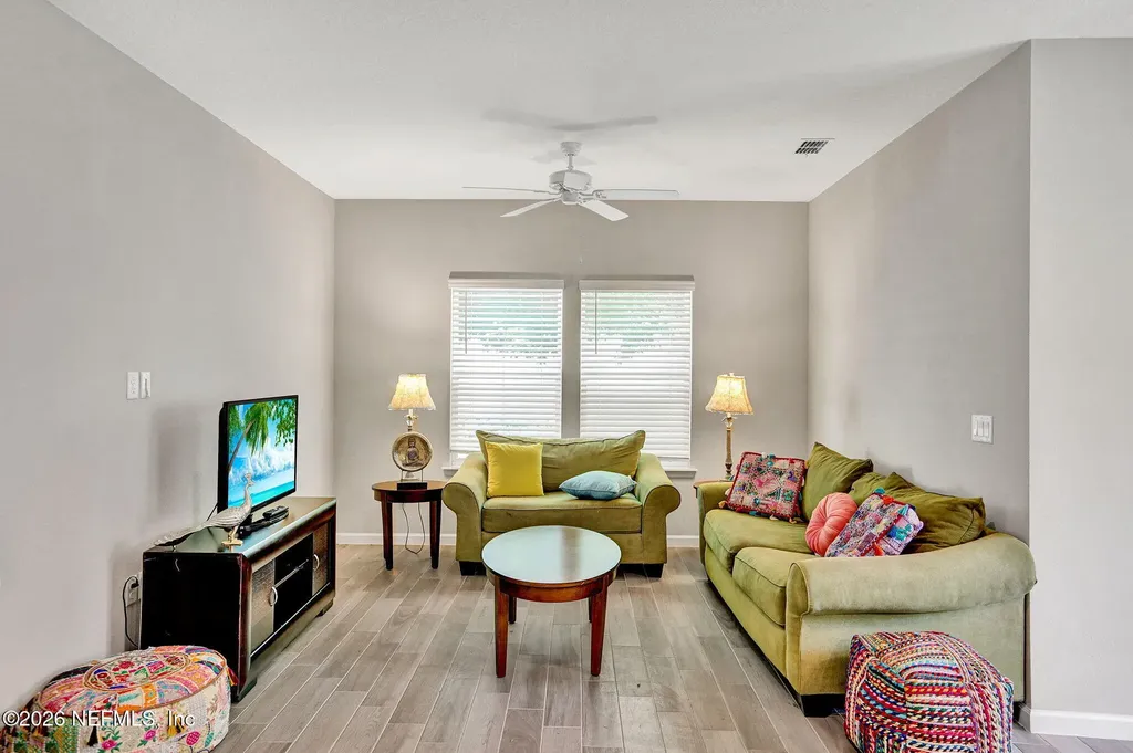 7365 Palm Hills Drive Jacksonville FL 32244