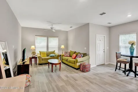 7365 Palm Hills Drive Jacksonville FL 32244