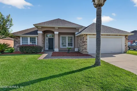 1943 S Wages Way Jacksonville FL 32218