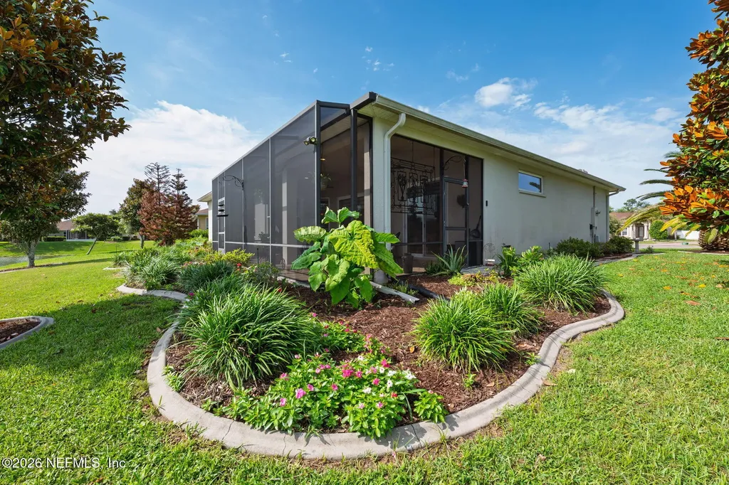 23 Arena Lake Circle Palm Coast FL 32137