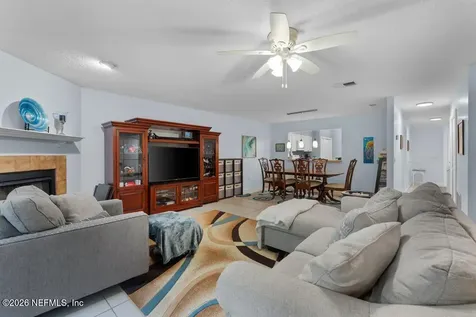3915 Meadowview Drive N Jacksonville FL 32225