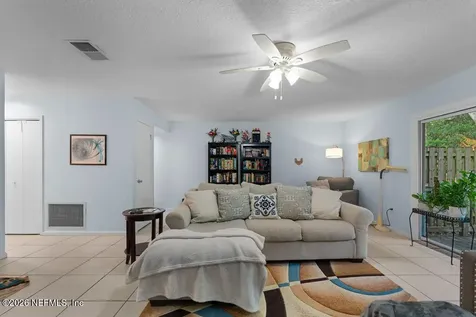 3915 Meadowview Drive N Jacksonville FL 32225