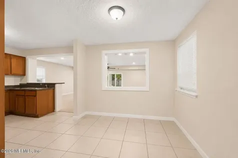 5231 Poppy Drive Jacksonville FL 32205